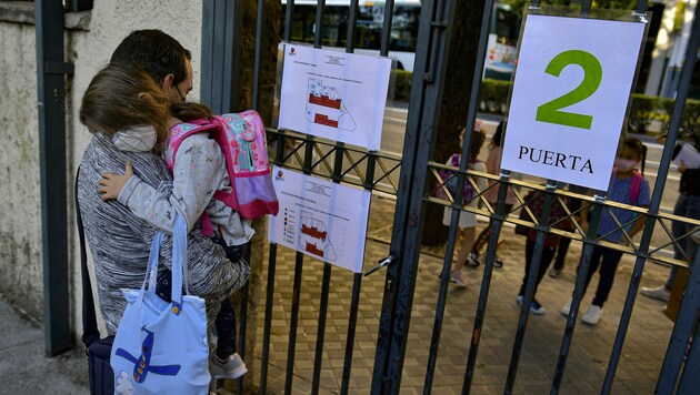 Zum Kindergarten- und Schulstart in Spanien stieg die Zahl der Corona-Neuinfektionen auf einen Höchststand seit dem Ende des Lockdowns. (Bild: Copyright 2019 The Associated Press. All rights reserved)