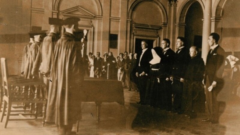 Ein Zeitdokument: eine historische Aufnahme einer Promotionsfeier in der Aula am 20. Juli 1932. (Bild: Uni Graz/Archiv)