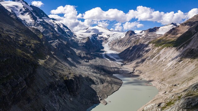 Die Pasterze am Fuße des Großglockners ist der größte Gletscher Österreichs und der längste der Ostalpen. Hier eine Aufnahme vom 21. August 2020. (Bild: APA/EXPA/ JOHANN GRODER)