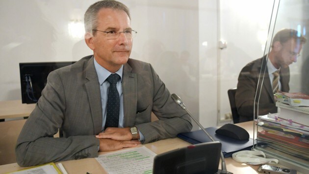 Ex-Finanzminister Hartwig Löger (Bild: APA/ROLAND SCHLAGER)