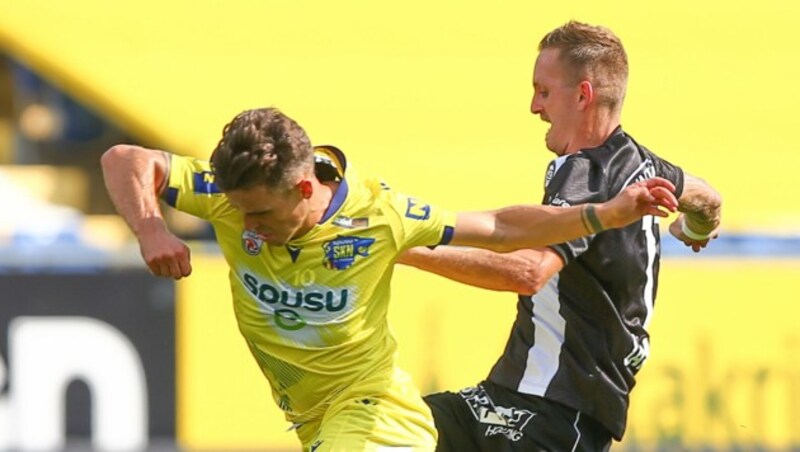 Daniel Luxbacher (spusu SKN St. Pölten) und Jakob Jantscher (SK Puntigamer Sturm Graz). (Bild: APA/EXPA/THOMAS HAUMER)