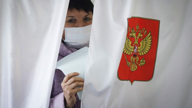 Die EU hat entschieden, einen Teil der russischen Regionalwahlergebnisse nicht anzuerkennen. (Bild: AP)