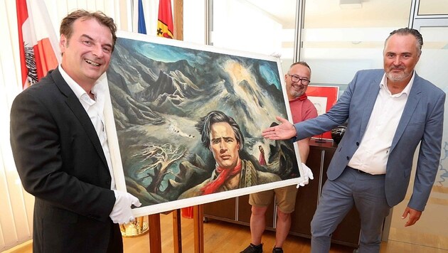 Nahmen das Gemälde in Empfang: Landeschef Hans Peter Doskozil (re.) und Museumsdirektor Gert Polster. (Bild: Reinhard Judt)