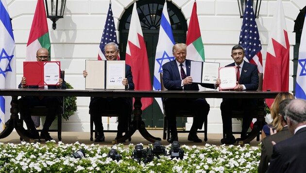 Israel schloss ein historisches Abkommen mit den Vereinigten Arabischen Emiraten und Bahrain ab. (Bild: AP)