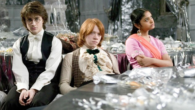 Daniel Radcliffe, Rupert Grint und Afshan Azad in „Harry Potter und der Feuerkelch“ (Bild: mptv / picturedesk.com)