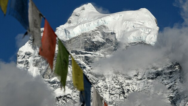 Blick auf den Mount Kangtega 140 Kilometer nordöstlich von Kathmandu (Bild: APA/AFP/PRAKASH MATHEMA)
