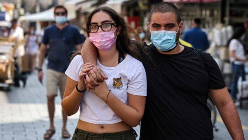 Am Donnerstag waren die Straßen Jerusalems noch belebt: In Israel startete am Freitag jedoch landesweit der zweite Lockdown. (Bild: AFP)