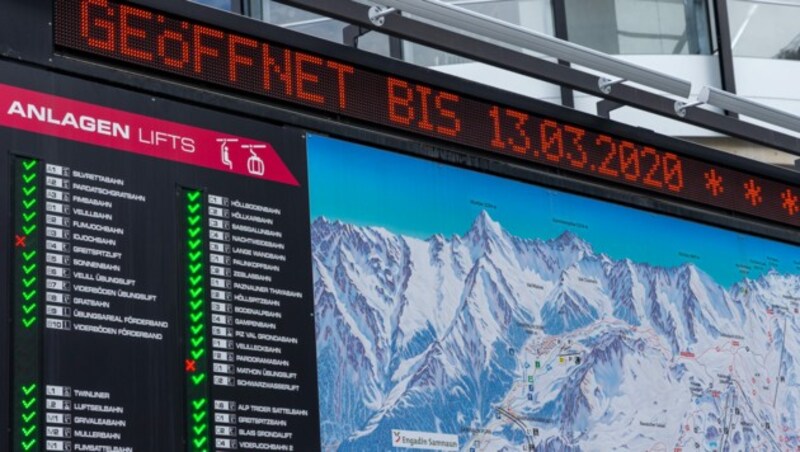 Die Wintersaison endete in Ischgl aufgrund der Corona-Pandemie am 13. März. Am Mittwoch wurden vier Musterklagen gegen die Republik eingebracht. (Bild: APA/JAKOB GRUBER)