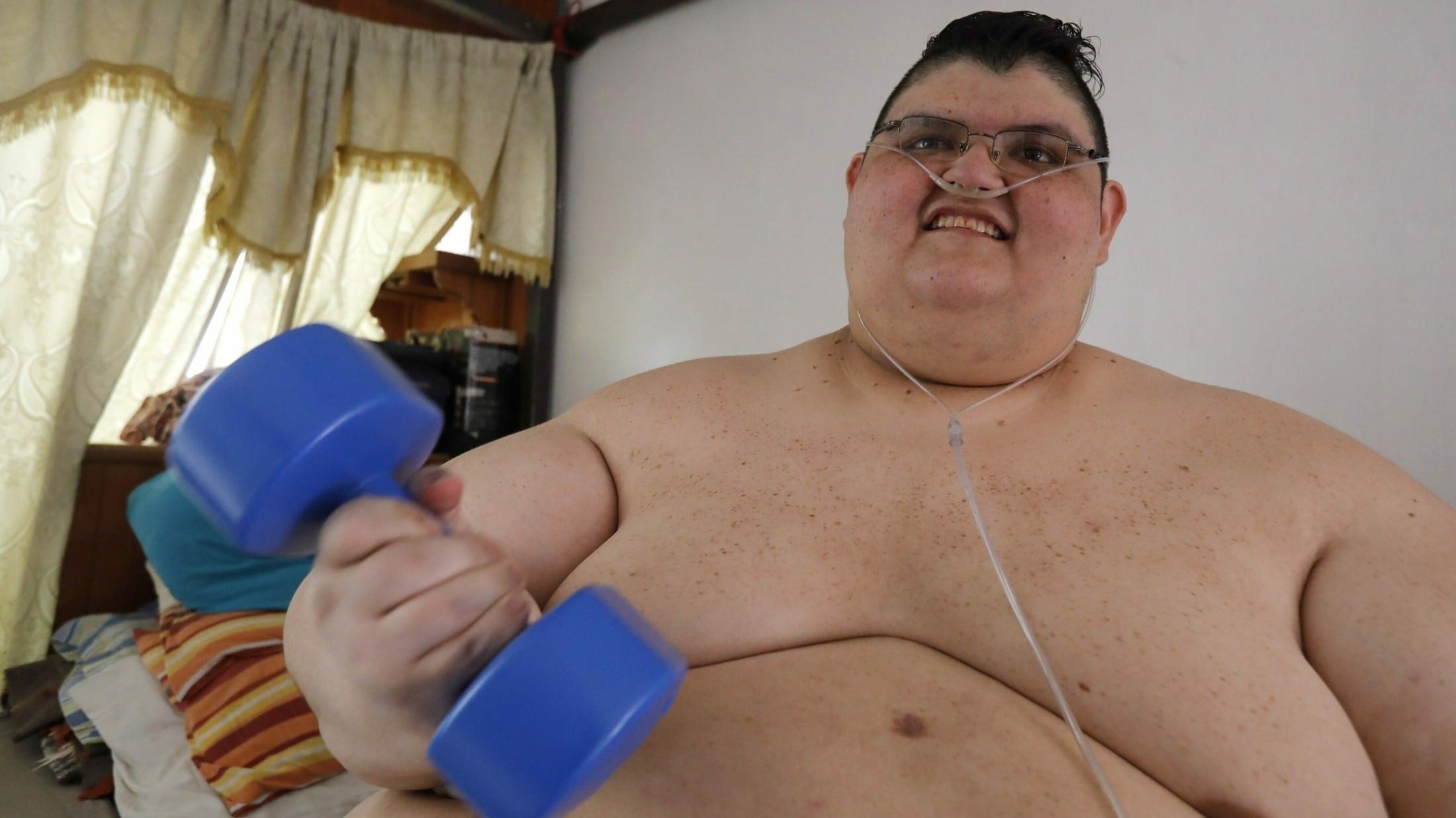Самого жирного человека. Хуан Педро Франко 600 кг. Хуан Педро самый толстый человек в мире. Мексиканец Хуан Педро Франко. Хуан Педро Франко Салас 2018.