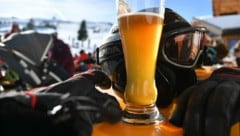 Bei einer Auseinandersetzung zwischen fünf Urlaubern im obersteirischen Skiort Schladming wurden drei Personen teils schwer verletzt worden. (Bild: APA/Barbara Gindl)