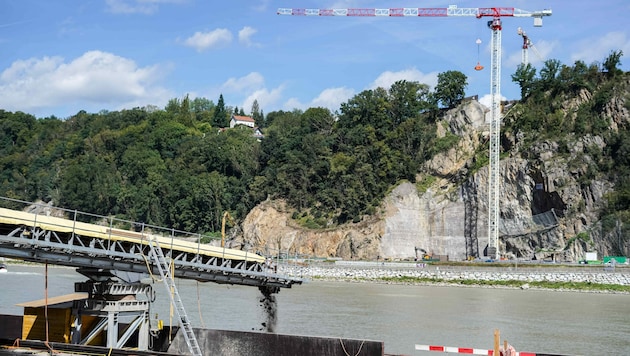 Die Bauarbeiten an der Linzer A26 gehen trotz des Kostenzuwachses weiter. (Bild: Markus Wenzel)