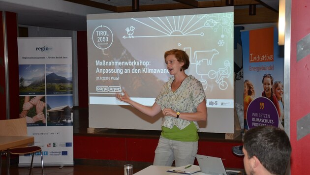 Maria Legner vom Klimabündnis Tirol begleitet parallel zum Pitztal noch zwei KLAR-Regionen in spe in den Geburtsstunden. (Bild: Daum Hubert)