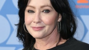 Shannen Doherty starb am Wochenende im Alter von 53 Jahren an den Folgen ihrer Krebserkrankung. Ihr Onkologe spricht jetzt über die letzten Stunden der Schauspielerin. (Bild: Birdie Thompson / Action Press / picturedesk.com)