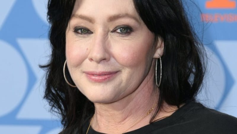 Shannen Doherty spricht in ihrem Podcast offen über ihre Brustkrebserkrankung. (Bild: Birdie Thompson / Action Press / picturedesk.com)