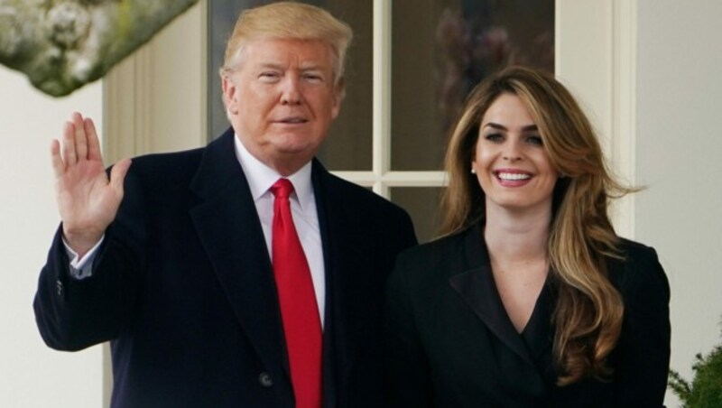 Donald Trump mit Hope Hicks - das Foto stammt vom März. (Bild: AFP)