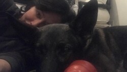 Shannen Doherty mit ihrer Hündin „Bowie“ (Bild: instagram.com/theshando)