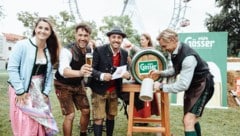 „Lizz Görgl, Hans Knauß und 2:Tages:bart beim Gösser-Bieranstich. Für die Fans der Wiesn gibt’s diesen in voller Länge ab 18 Uhr auf Krone.tv.“ (Bild: Lukas Kucera)