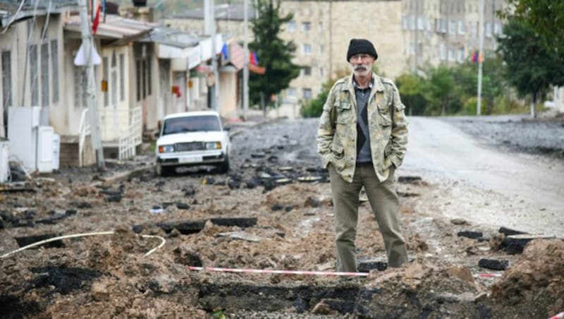 Stepanakert, die Hauptstadt Berg-Karabachs erlebt derzeit schwere Bombardements. (Bild: AP)