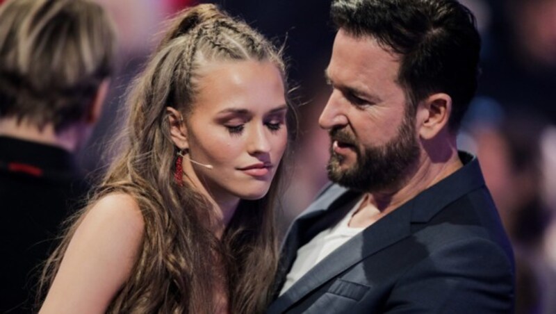 Michael Wendler mit seiner Frau Laura bei der Tanzshow „Let‘s Dance“ (Bild: APA/dpa/Rolf Vennenbernd)