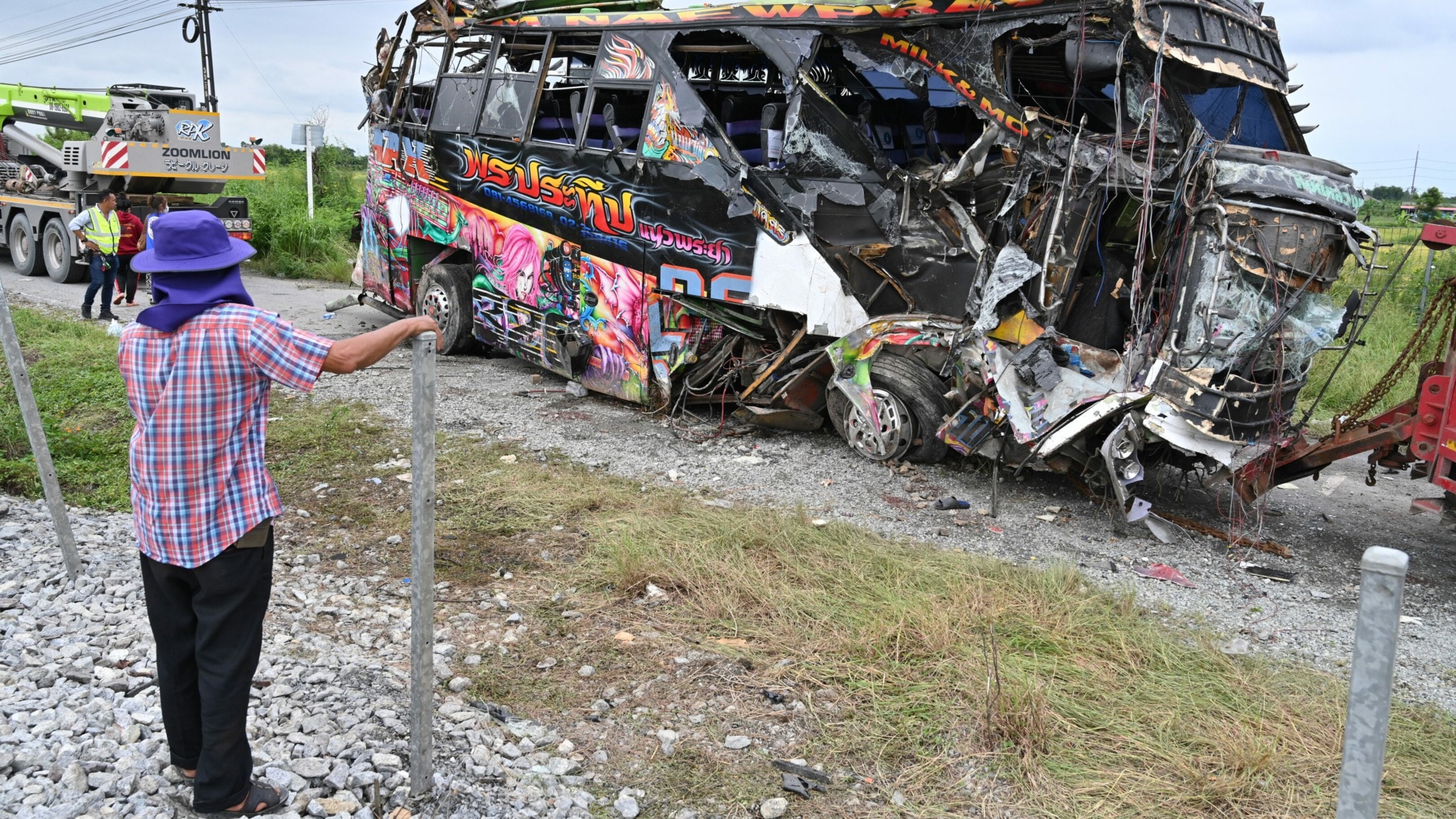 30 Menschen Verletzt - Busunglück In Thailand Fordert 17 Todesopfer ...