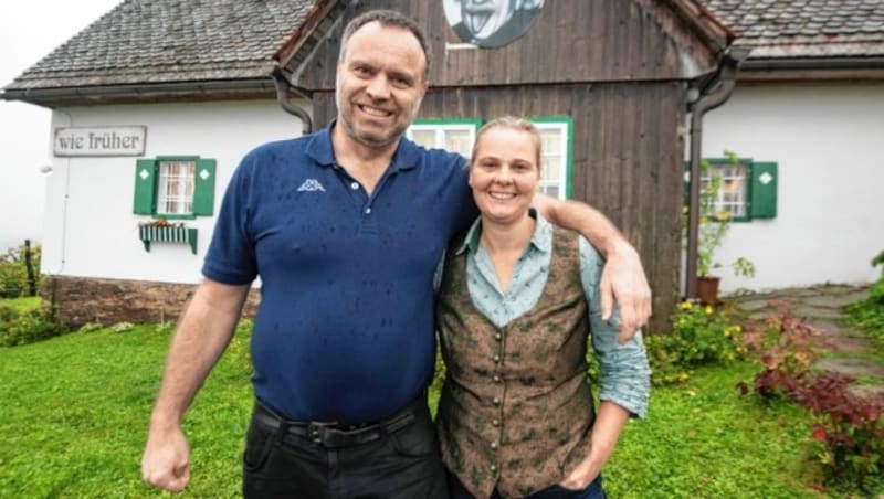 Konstantina Rösch und Roman Schiessler (Bild: © Elmar Gubisch)