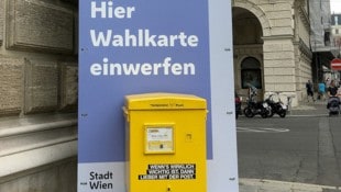 Wenn man die Wahlkarte nicht richtig benutzt, zählt die Stimme nicht (Bild: APA/Gerald Mackinger)