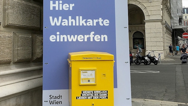 Wenn man die Wahlkarte nicht richtig benutzt, zählt die Stimme nicht (Bild: APA/Gerald Mackinger)