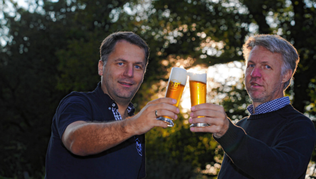 Selbst gebrautes Kraftbier aus Friedlach. (Bild: Evelyn HronekKamerawerk)