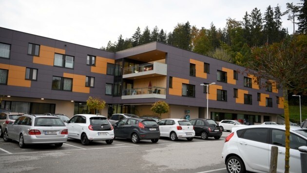 Der Mordversuch passierte im neuen Seniorenheim in Vöcklabruck. (Bild: Fellner Klemens)