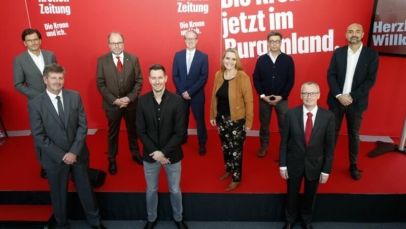 Die Bundesländer-Chefs Oliver Pokorny, Claus Meinert, Hannes Mösslacher, Michael Pommer, Lukas Lusetzky, Sabine Oberhauser und Claus Pándi mit dem geschäftsführenden Chefredakteur Klaus Herrmann, Chef vom Dienst Michael Pichler (v. li.). (Bild: Reinhard Holl)