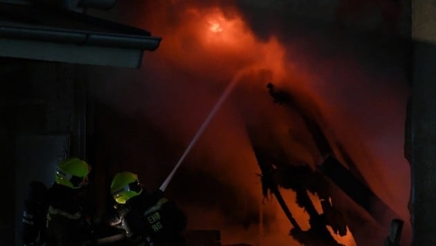 In Gramastetten lief nach einem Gewitter ein Feuerwehr-Großeinsatz (Symbolbild) (Bild: P. Huber)
