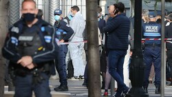 Die Polizei riegelte den Tatort in Nizza großflächig ab. (Bild: AFP)