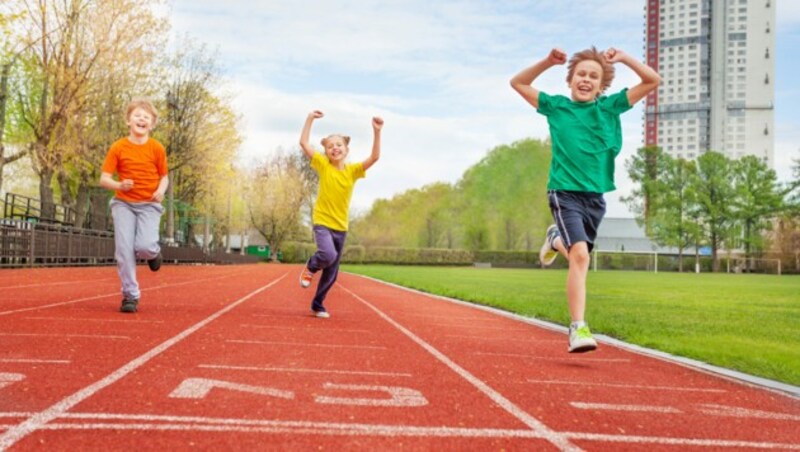 Sportunterricht und Training sollten stattfinden. (Bild: Sergey Novikov/stock.adobe.com)