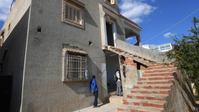Hier wohnt die Familie des Verdächtigen in Sfax. (Bild: AFP)