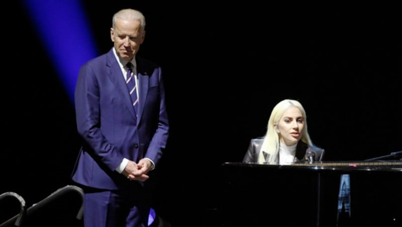 Joe Biden und Lady Gaga in Las Vegas (Bild: John Locher / AP / picturedesk.com)