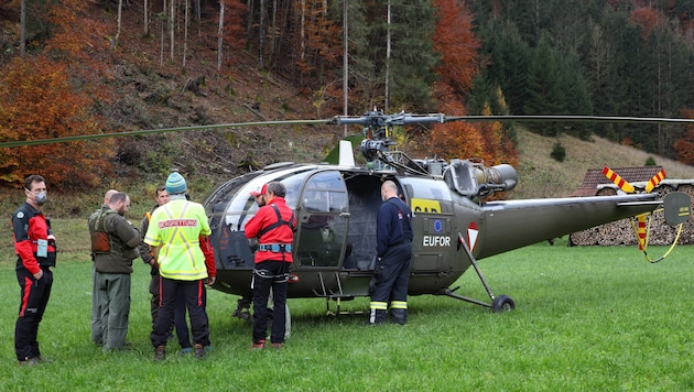 Auch Hubschrauber waren an der großen Suchaktion beteiligt (Bild: laumat.at/Matthias Lauber)