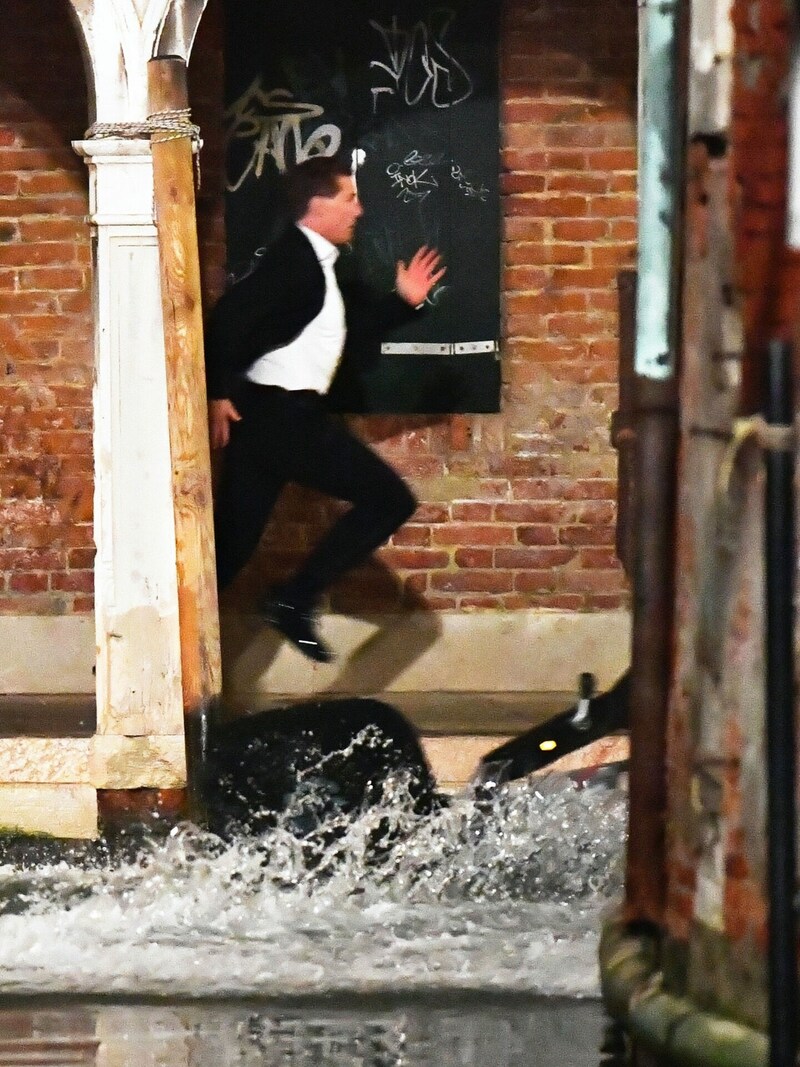 Tom Cruise dreht eine Verfolgungsszene in Venedig. (Bild: www.PPS.at)