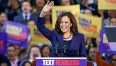 Kamala Harris (Bild: APA/AP)