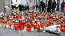 Vier Menschen starben, 23 wurden beim Terror-Attentat in der Wiener Innenstadt teils schwer verletzt. (Bild: P. Huber)