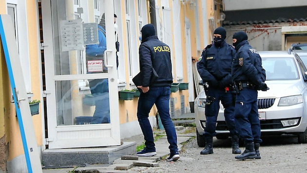 Polizeieinsatz im Zuge der „Operation Ramses“ in Graz (Bild: Christian Jauschowetz)