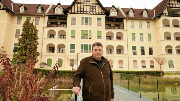 Scharfe Kritik kommt vom ärztlichen Leiter des LKH Hörgas, Florian Iberer: „Die Landesrätin weiß offenbar nicht, wie sehr Post-Covid-Patienten leiden“. (Bild: Sepp Pail)