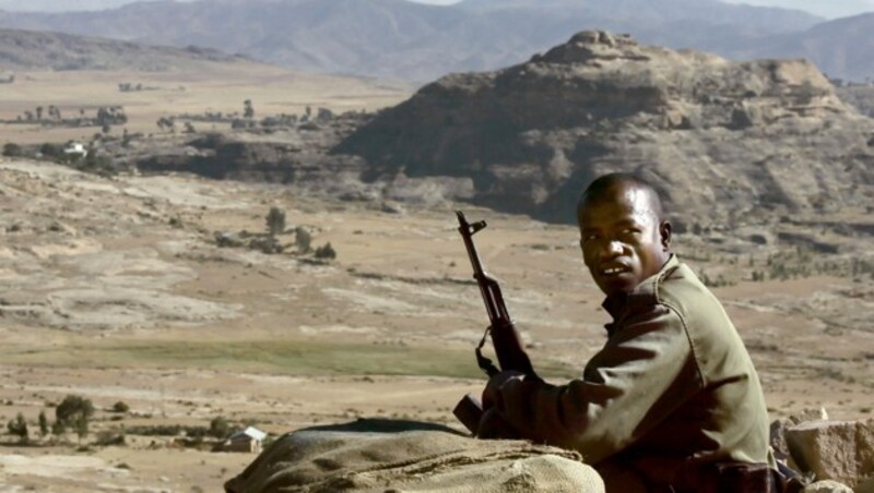 Ein äthiopischer Soldat im heftig umkämpften Gebiet Tigray. (Bild: AFP/MARCO LONGARI)