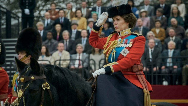 Queen Elizabeth II. (Olivia Colman) (Bild: Netflix 2020, Inc)