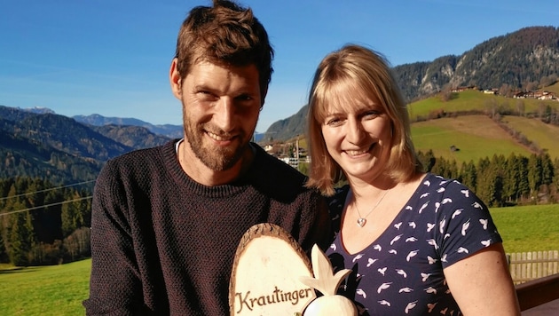Lisa und Thomas Gruber vom Hinter-Tiefentalhof in Wildschönau holten sich den Titel „Krautinger des Jahres 2020“ – übrigens ihr bereits sechster Titelgewinn. (Bild: TVB Wildschönau)