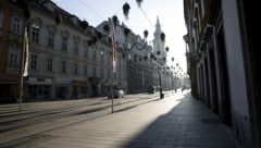 Die leere Grazer Innenstadt 2020. Bilder wie diese könnten wieder Realität werden, denn nach Einschätzung der Experten haben wir zu wenig aus der letzten Pandemie gelernt. (Bild: APA/Erwin Scheriau)