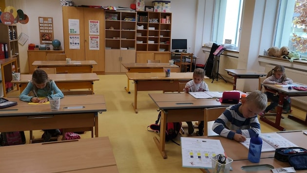 In die Körnerschule in Klagenfurt kamen Dienstag 84 von 370 Volksschülern. (Bild: VS Lind ob Velden)