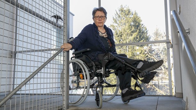 Margarethe Schmidt ist seit 13 Monaten auf den Rollstuhl angewiesen. (Bild: Tschepp Markus)