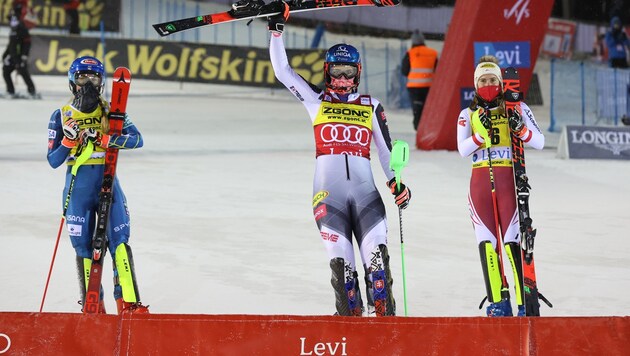 Mikaela Shiffrin, Petra Vlhova und Katharina Liensberger (von li. nach re.) (Bild: GEPA )