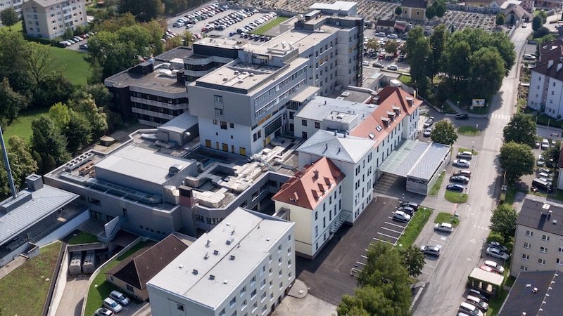 Das Landeskrankenhaus Kirchdorf/Krems (Bild: APA/FOTOKERSCHI.AT/Werner Kerschbaum)