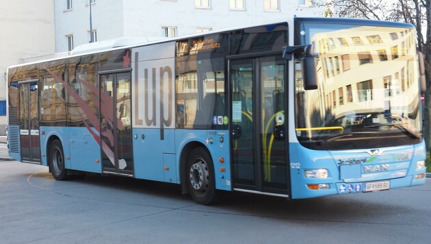 Mehr Wege für Radfahrer statt für Autos in der Stadt, aber vor allem auch einen dichteren Takt beim LUP-Bus fordern die Oppositionsparteien jetzt im Wahlkampf. (Bild: Gabriele Moser)